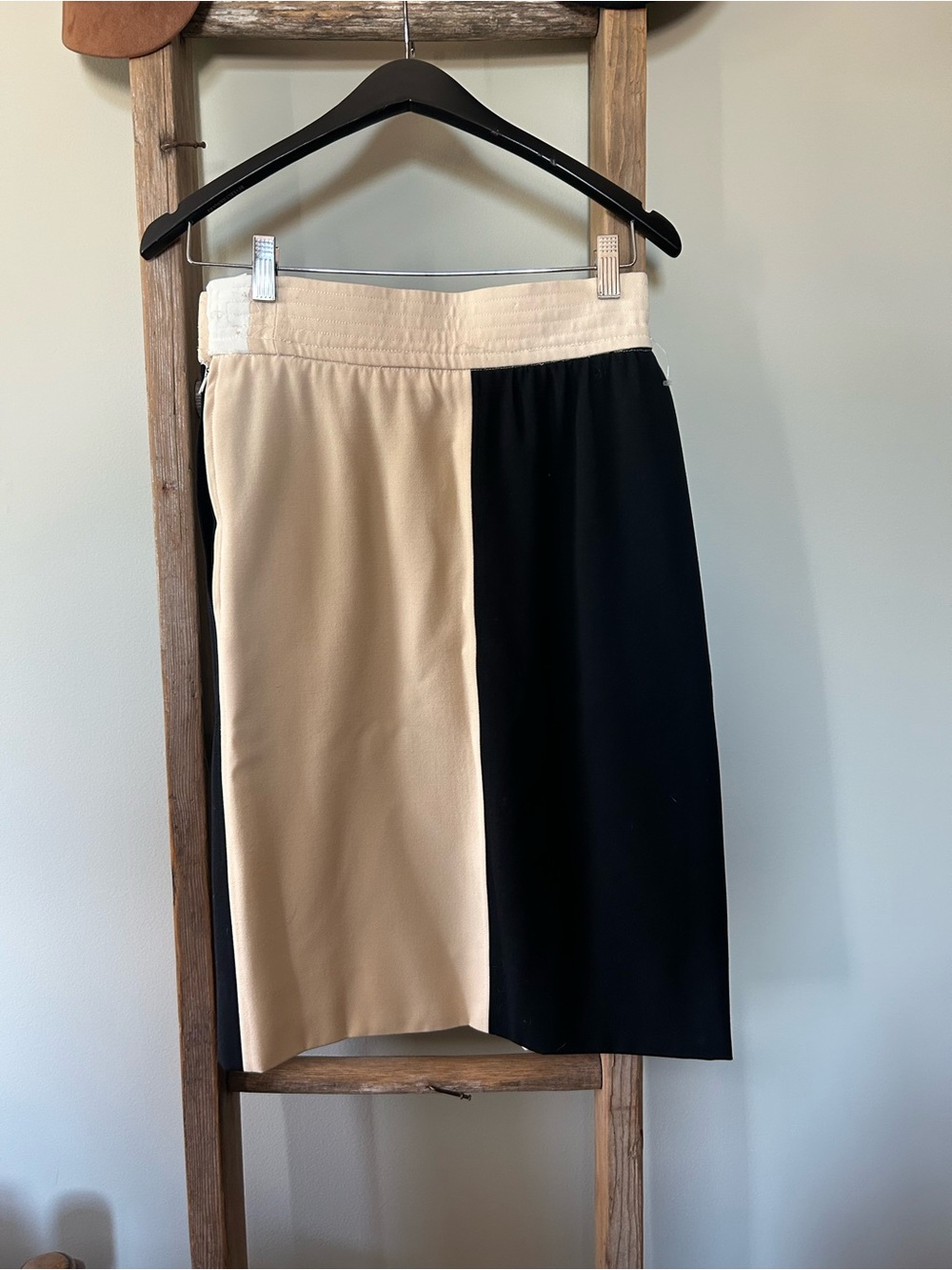 Vintage Saint Laurent pencil skirt, minor flaw, size 36/US 4, timeless piece